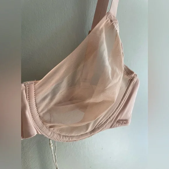 NWT Skims Demi Bra - Picture 3 of 5